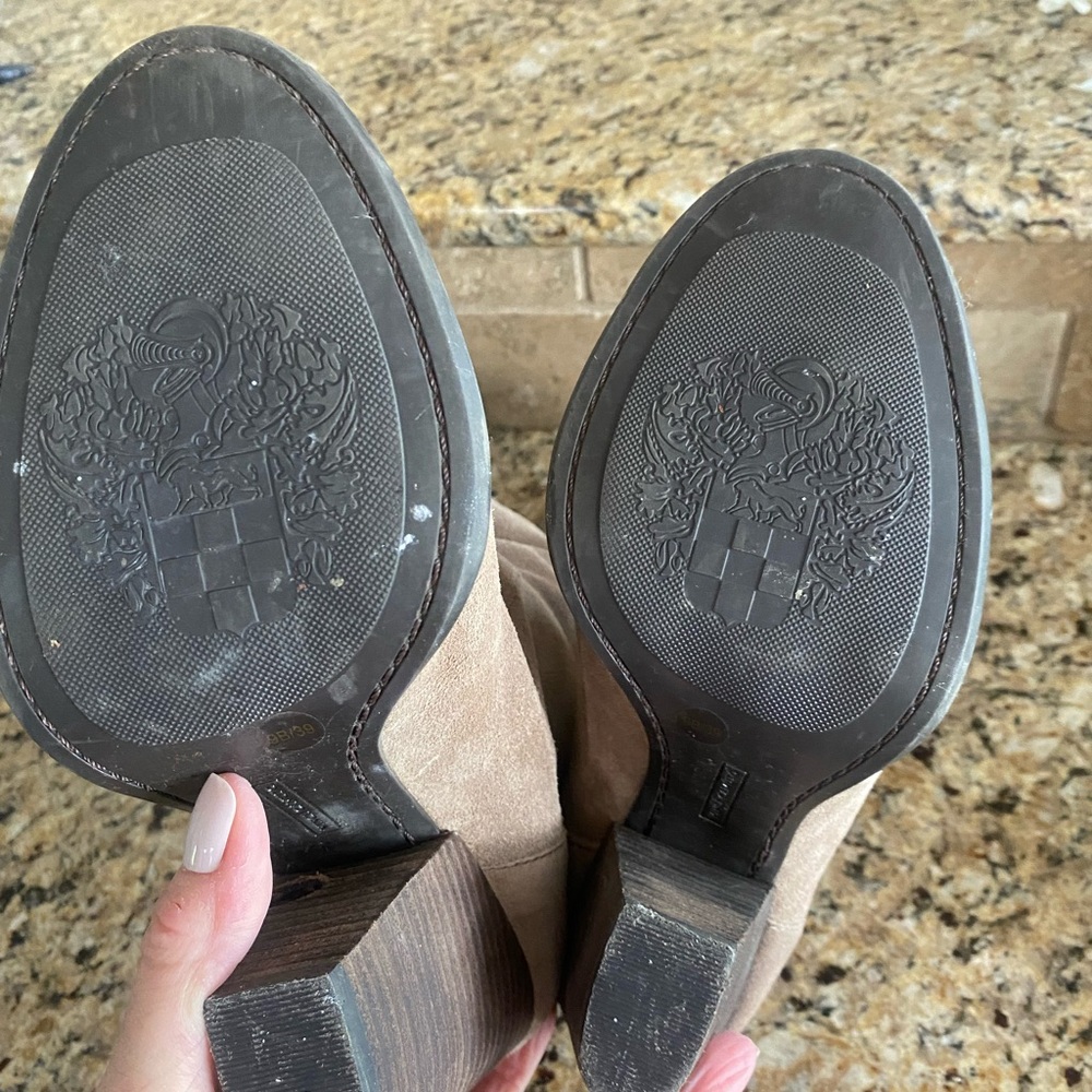 VINCE CAMUTO  Braden Suede Slouch Boots Almond Latte 3" Heel Size 9 - Picture 9 of 13